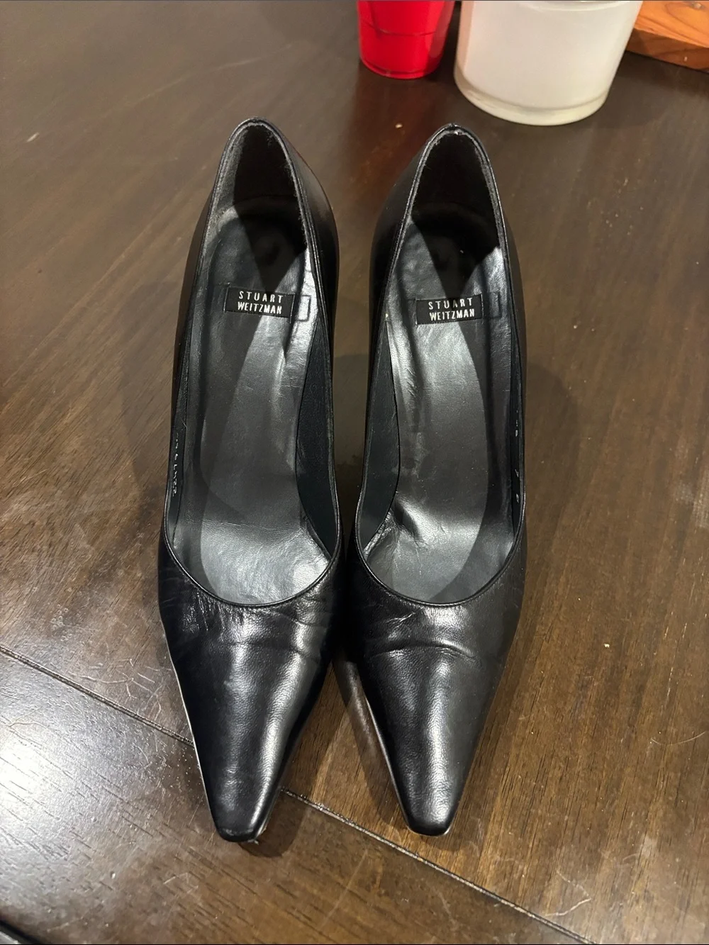 Stuart Weitzman Black Pointed-Toe Leather Pumps